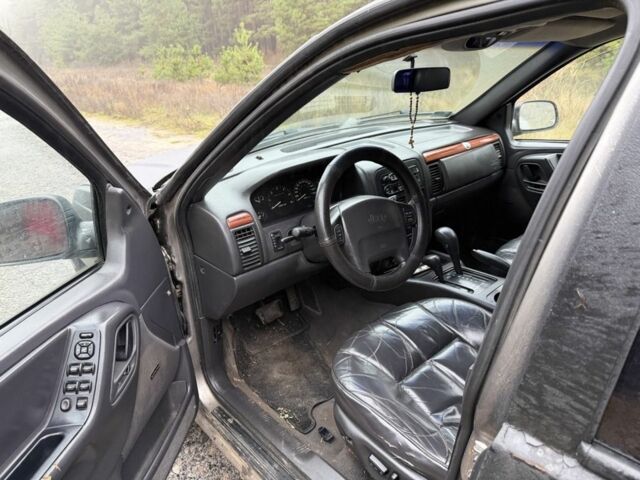 Серый Джип Чероки, объемом двигателя 3.1 л и пробегом 320 тыс. км за 2950 $, фото 8 на Automoto.ua