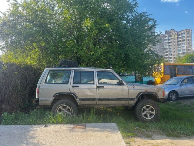 Сірий Джип Cherokee, об'ємом двигуна 4 л та пробігом 3 тис. км за 1700 $, фото 4 на Automoto.ua