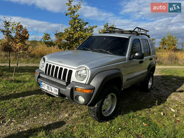 Серый Джип Чероки, объемом двигателя 2.5 л и пробегом 161 тыс. км за 5300 $, фото 2 на Automoto.ua