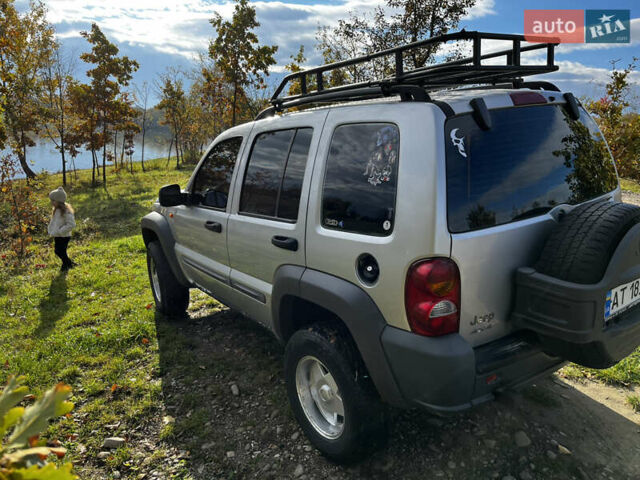 Серый Джип Чероки, объемом двигателя 2.5 л и пробегом 161 тыс. км за 5300 $, фото 5 на Automoto.ua