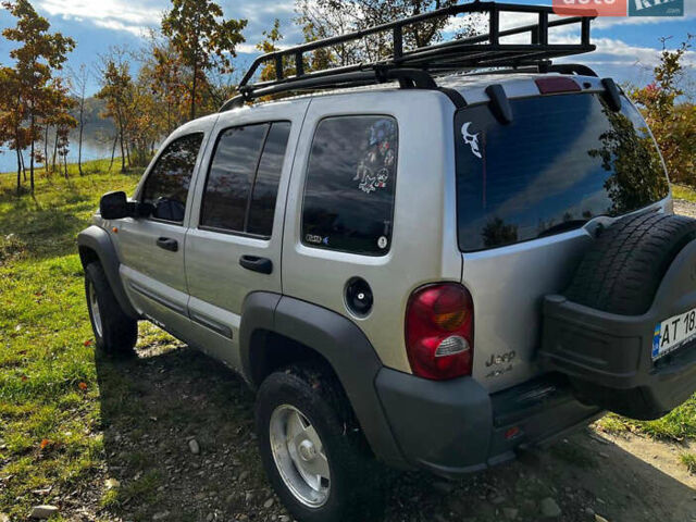 Серый Джип Чероки, объемом двигателя 2.5 л и пробегом 161 тыс. км за 5300 $, фото 12 на Automoto.ua