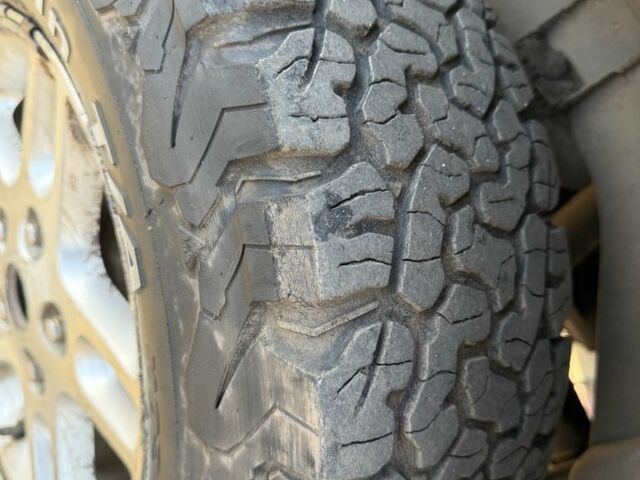 Сірий Джип Cherokee, об'ємом двигуна 0 л та пробігом 245 тис. км за 3400 $, фото 7 на Automoto.ua