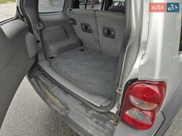 Серый Джип Чероки, объемом двигателя 2.78 л и пробегом 223 тыс. км за 7900 $, фото 16 на Automoto.ua