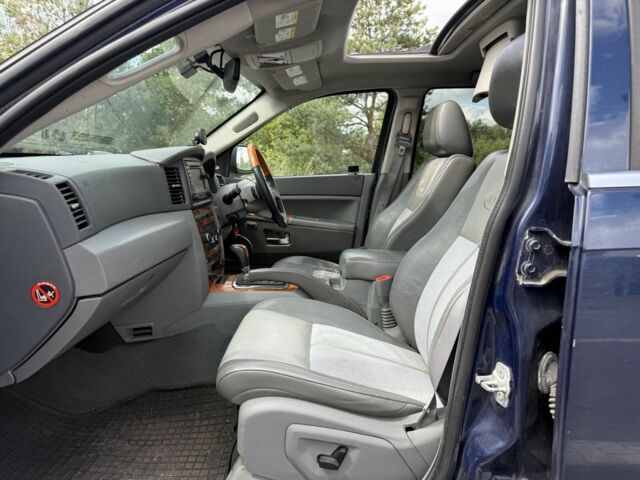 Сірий Джип Cherokee, об'ємом двигуна 0 л та пробігом 300 тис. км за 4700 $, фото 5 на Automoto.ua