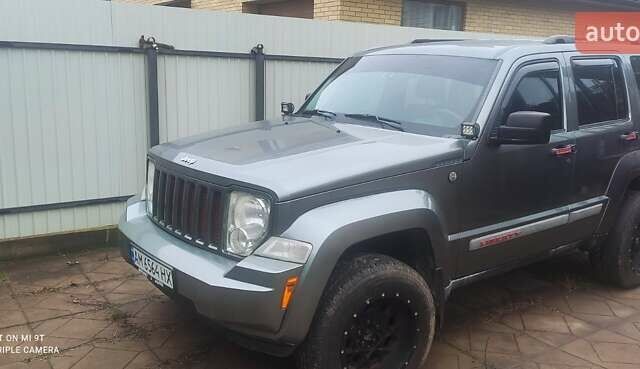 Серый Джип Чероки, объемом двигателя 3.7 л и пробегом 220 тыс. км за 13200 $, фото 7 на Automoto.ua