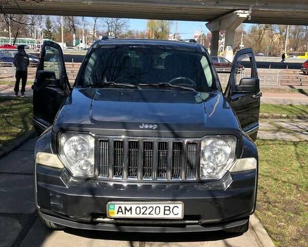 Сірий Джип Cherokee, об'ємом двигуна 2.77 л та пробігом 324 тис. км за 10300 $, фото 1 на Automoto.ua
