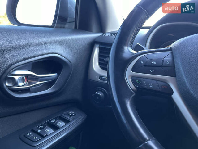 Сірий Джип Cherokee, об'ємом двигуна 2.36 л та пробігом 191 тис. км за 11999 $, фото 45 на Automoto.ua