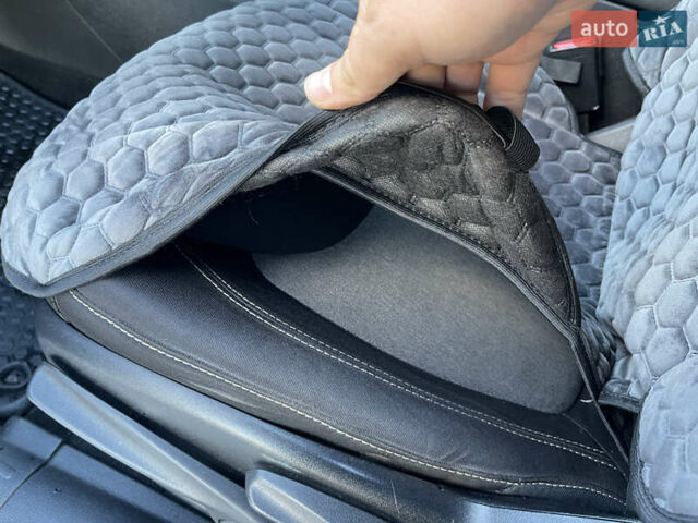 Сірий Джип Cherokee, об'ємом двигуна 2.36 л та пробігом 191 тис. км за 11999 $, фото 27 на Automoto.ua