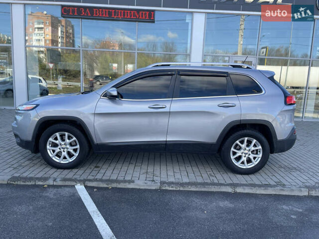 Сірий Джип Cherokee, об'ємом двигуна 2.36 л та пробігом 191 тис. км за 11999 $, фото 21 на Automoto.ua