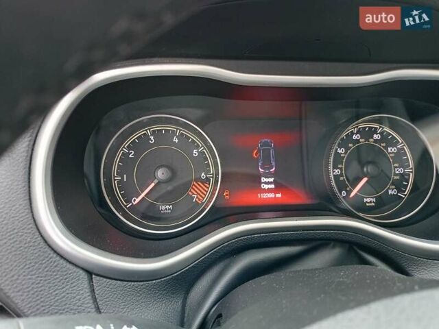 Серый Джип Чероки, объемом двигателя 2.36 л и пробегом 180 тыс. км за 14500 $, фото 8 на Automoto.ua
