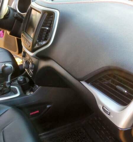 Сірий Джип Cherokee, об'ємом двигуна 2.4 л та пробігом 205 тис. км за 11700 $, фото 11 на Automoto.ua