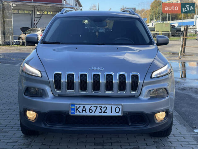 Сірий Джип Cherokee, об'ємом двигуна 2.36 л та пробігом 191 тис. км за 11999 $, фото 6 на Automoto.ua