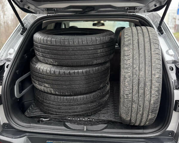 Серый Джип Чероки, объемом двигателя 3.24 л и пробегом 183 тыс. км за 12800 $, фото 24 на Automoto.ua