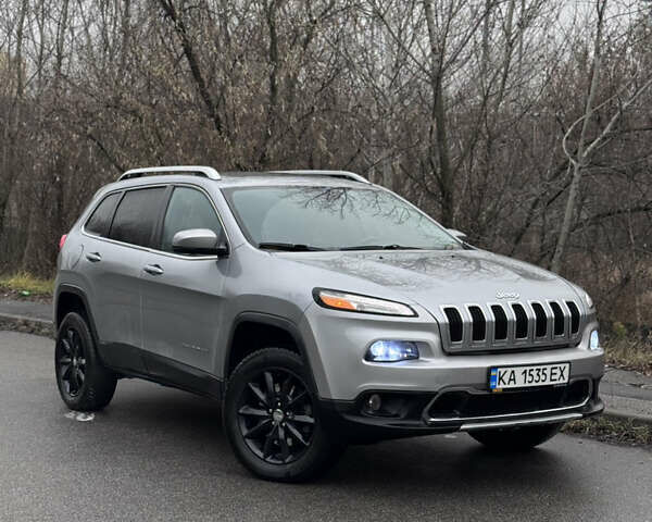 Серый Джип Чероки, объемом двигателя 3.24 л и пробегом 183 тыс. км за 12800 $, фото 12 на Automoto.ua