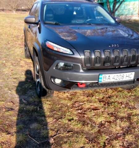 Сірий Джип Cherokee, об'ємом двигуна 2.4 л та пробігом 205 тис. км за 11700 $, фото 2 на Automoto.ua