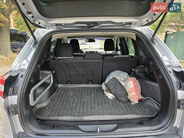 Серый Джип Чероки, объемом двигателя 2.36 л и пробегом 217 тыс. км за 10500 $, фото 6 на Automoto.ua