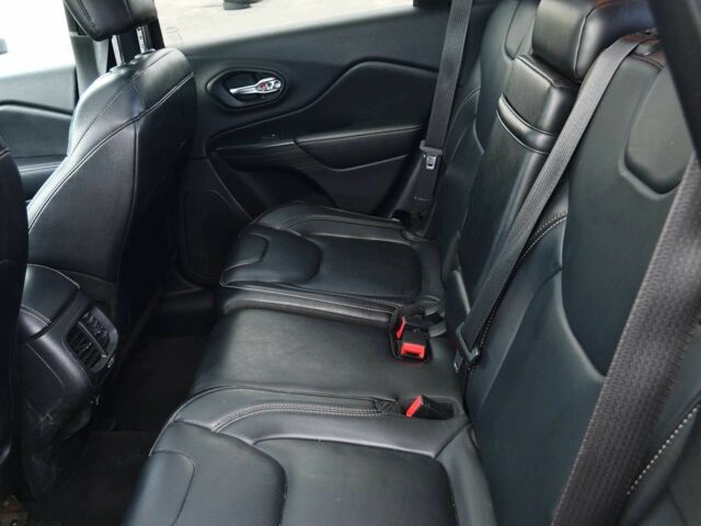 Сірий Джип Cherokee, об'ємом двигуна 2.4 л та пробігом 86 тис. км за 13500 $, фото 16 на Automoto.ua
