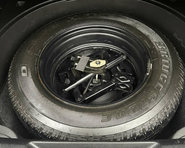 Серый Джип Чероки, объемом двигателя 3.24 л и пробегом 352 тыс. км за 12500 $, фото 16 на Automoto.ua