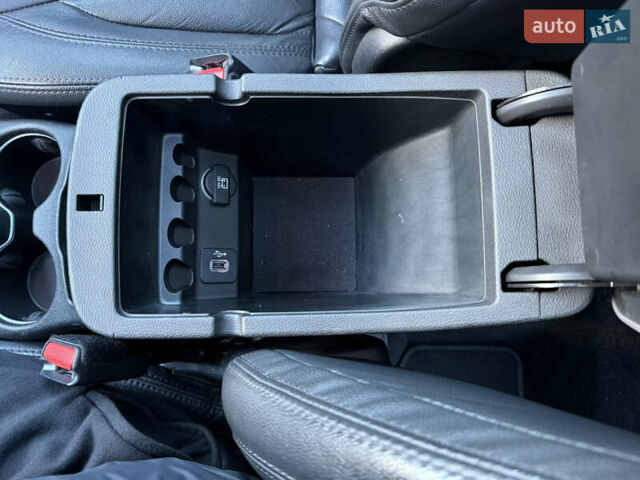 Сірий Джип Cherokee, об'ємом двигуна 2.36 л та пробігом 163 тис. км за 12500 $, фото 32 на Automoto.ua