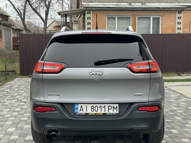 Серый Джип Чероки, объемом двигателя 2.4 л и пробегом 130 тыс. км за 13300 $, фото 4 на Automoto.ua