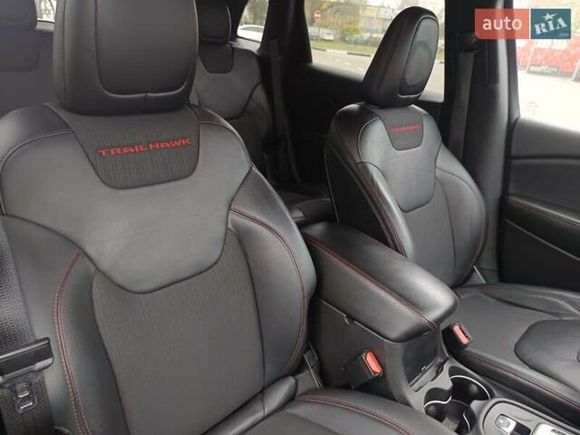 Серый Джип Чероки, объемом двигателя 3.24 л и пробегом 141 тыс. км за 16500 $, фото 14 на Automoto.ua