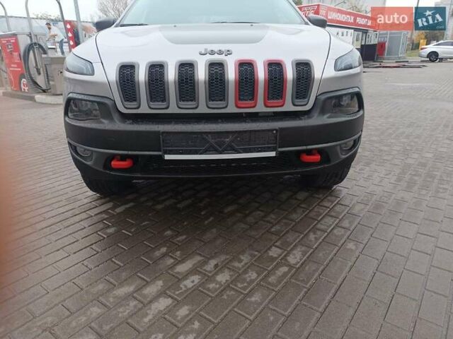Серый Джип Чероки, объемом двигателя 3.24 л и пробегом 141 тыс. км за 16500 $, фото 6 на Automoto.ua