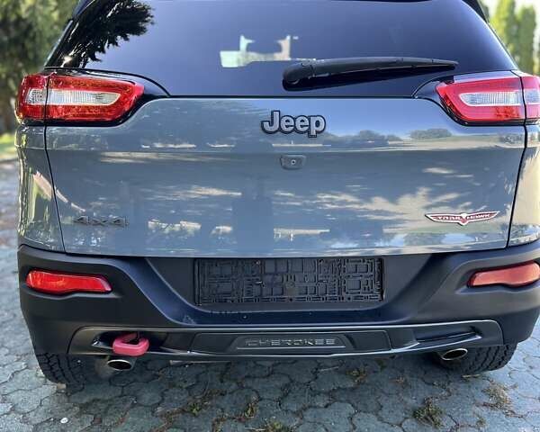 Серый Джип Чероки, объемом двигателя 3.24 л и пробегом 304 тыс. км за 14200 $, фото 14 на Automoto.ua