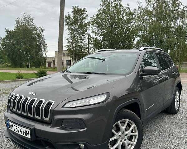 Сірий Джип Cherokee, об'ємом двигуна 1.96 л та пробігом 205 тис. км за 14000 $, фото 16 на Automoto.ua