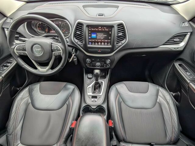 Сірий Джип Cherokee, об'ємом двигуна 2.4 л та пробігом 83 тис. км за 8400 $, фото 9 на Automoto.ua