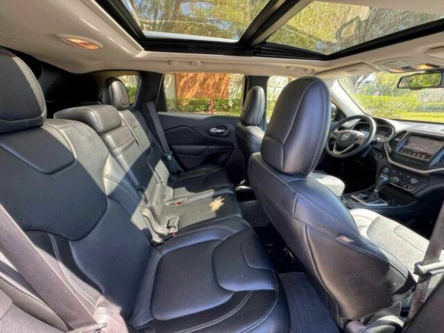 Серый Джип Чероки, объемом двигателя 3.2 л и пробегом 90 тыс. км за 4300 $, фото 11 на Automoto.ua