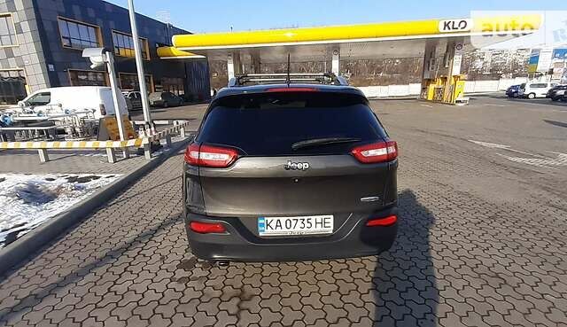 Сірий Джип Cherokee, об'ємом двигуна 2.4 л та пробігом 154 тис. км за 13900 $, фото 2 на Automoto.ua
