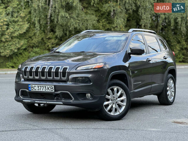 Джип Чероки 2014 в Трускавце на Automoto.ua Серый Джип Чероки, объемом двигателя 3.24 л и пробегом 175 тыс. км за 14900 $, фото 8 на Automoto.ua