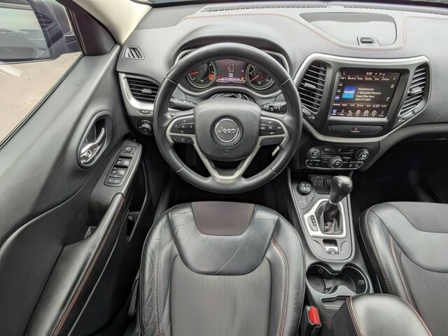 Сірий Джип Cherokee, об'ємом двигуна 2.4 л та пробігом 83 тис. км за 8400 $, фото 8 на Automoto.ua