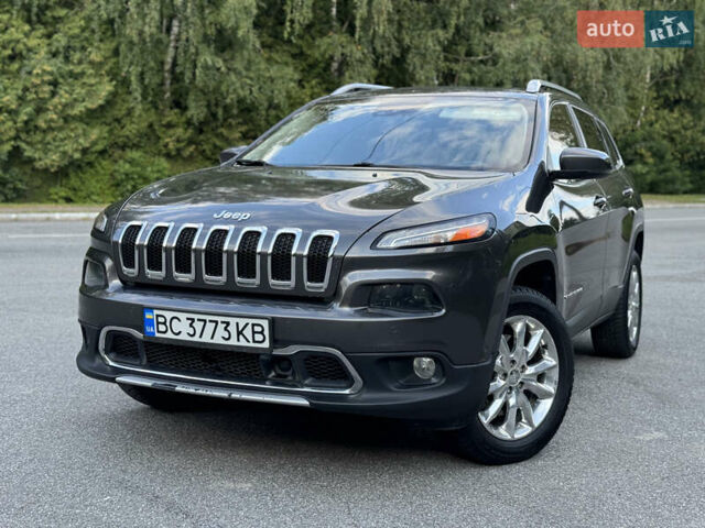 Джип Чероки 2014 в Трускавце на Automoto.ua Серый Джип Чероки, объемом двигателя 3.24 л и пробегом 175 тыс. км за 14900 $, фото 9 на Automoto.ua
