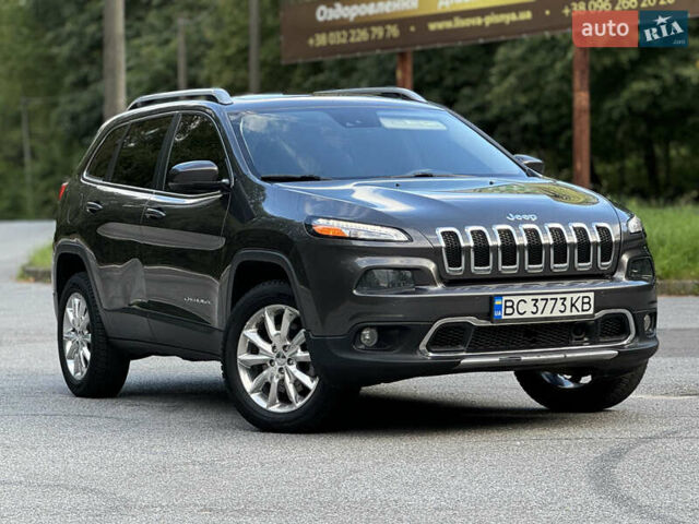 Джип Чероки 2014 в Трускавце на Automoto.ua Серый Джип Чероки, объемом двигателя 3.24 л и пробегом 175 тыс. км за 14900 $, фото 66 на Automoto.ua