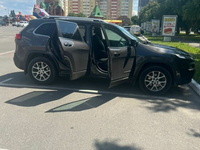 Серый Джип Чероки, объемом двигателя 3.2 л и пробегом 149 тыс. км за 14700 $, фото 5 на Automoto.ua
