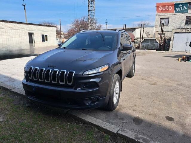 Сірий Джип Cherokee, об'ємом двигуна 3.24 л та пробігом 127 тис. км за 16000 $, фото 1 на Automoto.ua