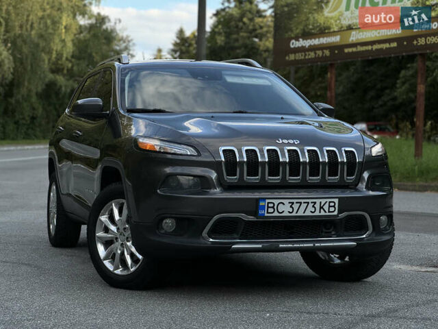 Джип Чероки 2014 в Трускавце на Automoto.ua Серый Джип Чероки, объемом двигателя 3.24 л и пробегом 175 тыс. км за 14900 $, фото 1 на Automoto.ua