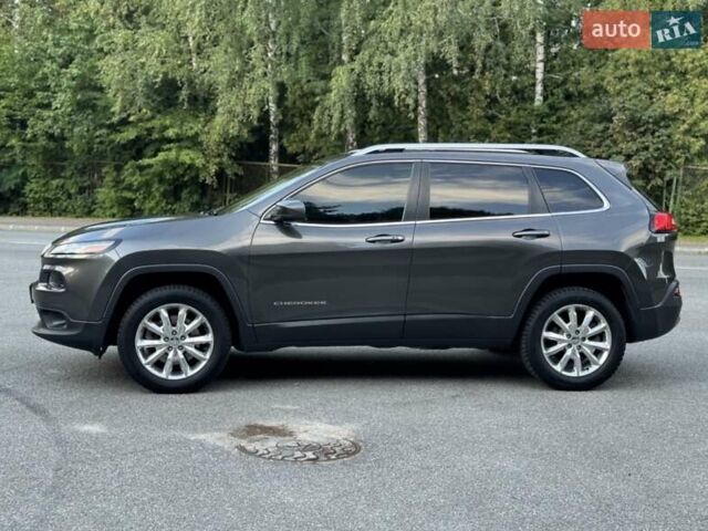 Серый Джип Чероки, объемом двигателя 3.24 л и пробегом 184 тыс. км за 12500 $, фото 2 на Automoto.ua