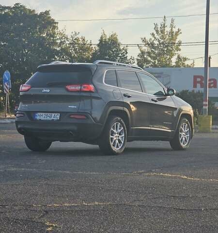 Сірий Джип Cherokee, об'ємом двигуна 3.24 л та пробігом 114 тис. км за 13200 $, фото 2 на Automoto.ua