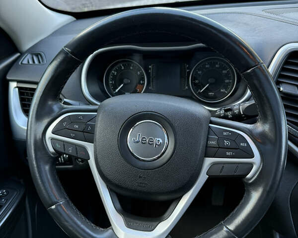 Джип Чероки 2014 в Львове на Automoto.ua Серый Джип Чероки, объемом двигателя 2.36 л и пробегом 163 тыс. км за 13000 $, фото 25 на Automoto.ua