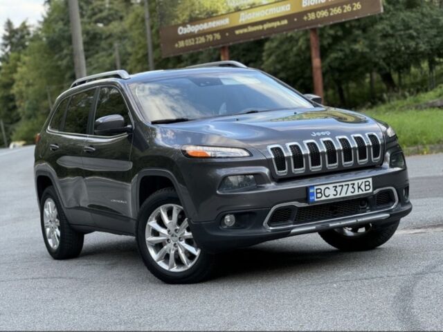 Серый Джип Чероки, объемом двигателя 3.2 л и пробегом 185 тыс. км за 308 $, фото 8 на Automoto.ua