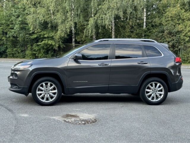 Серый Джип Чероки, объемом двигателя 3.2 л и пробегом 185 тыс. км за 308 $, фото 1 на Automoto.ua