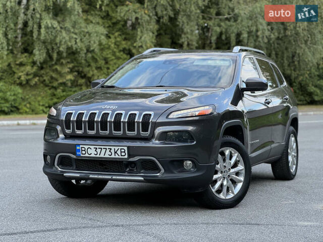 Джип Чероки 2014 в Трускавце на Automoto.ua Серый Джип Чероки, объемом двигателя 3.24 л и пробегом 175 тыс. км за 14900 $, фото 14 на Automoto.ua