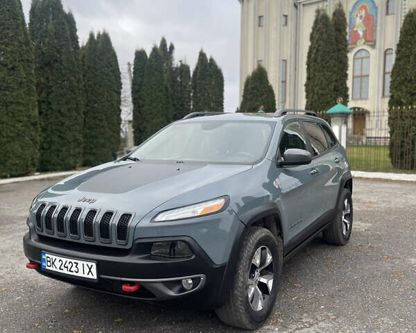 Серый Джип Чероки, объемом двигателя 3.24 л и пробегом 352 тыс. км за 12500 $, фото 11 на Automoto.ua