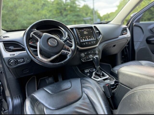 Серый Джип Чероки, объемом двигателя 3.2 л и пробегом 185 тыс. км за 308 $, фото 15 на Automoto.ua