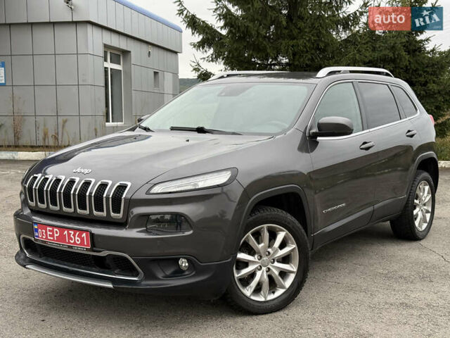 Сірий Джип Cherokee, об'ємом двигуна 2 л та пробігом 239 тис. км за 17500 $, фото 4 на Automoto.ua