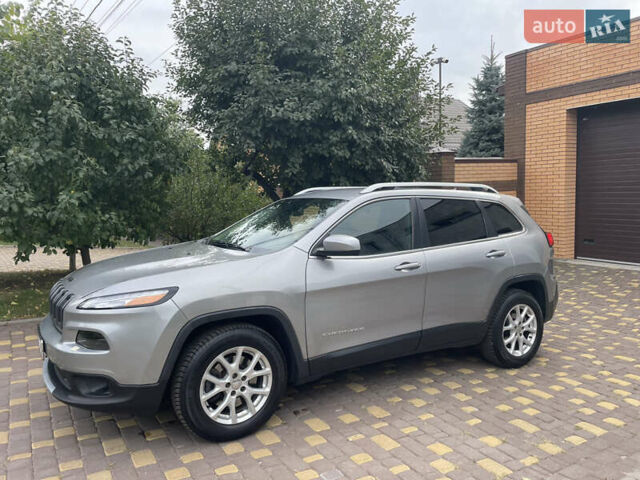 Сірий Джип Cherokee, об'ємом двигуна 2.36 л та пробігом 200 тис. км за 14900 $, фото 18 на Automoto.ua
