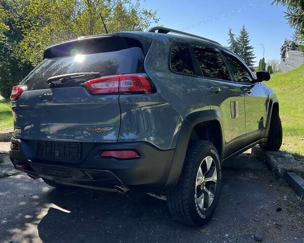 Серый Джип Чероки, объемом двигателя 3.24 л и пробегом 304 тыс. км за 14200 $, фото 23 на Automoto.ua