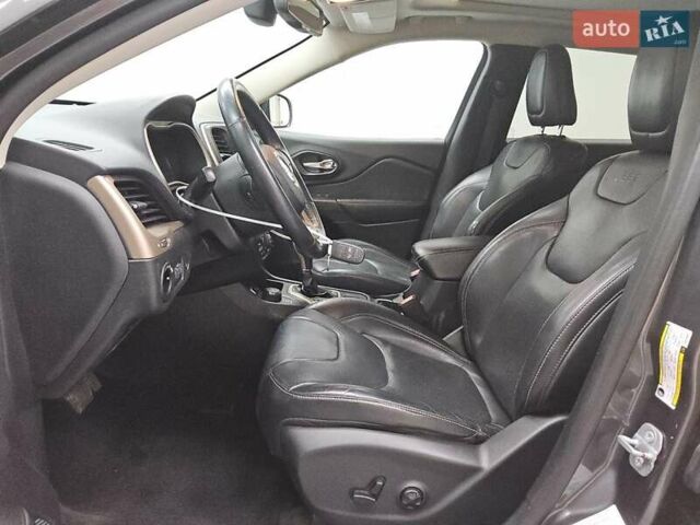 Сірий Джип Cherokee, об'ємом двигуна 2.36 л та пробігом 148 тис. км за 1500 $, фото 7 на Automoto.ua